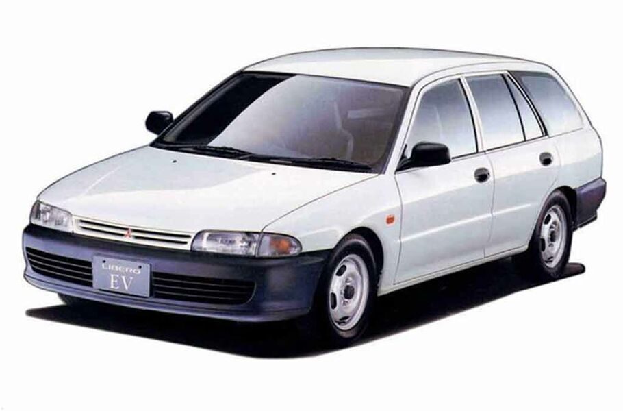 Mitsubishi Libero Van